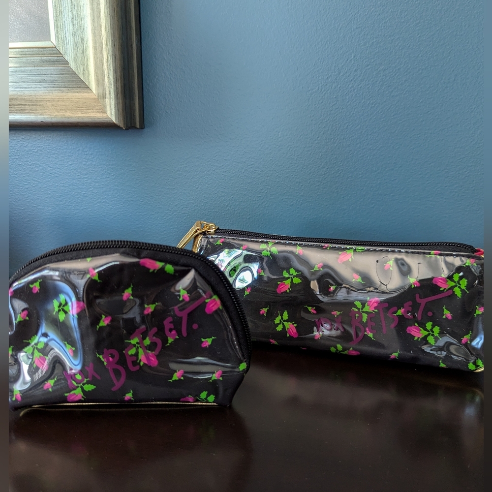 Betsey Johnson set of two cosmetic bags